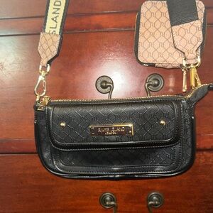 River Island Black and Tan Crossbody Bag